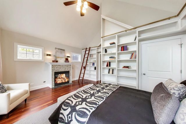 1620 N Artesian Avenue, Chicago, IL 60647