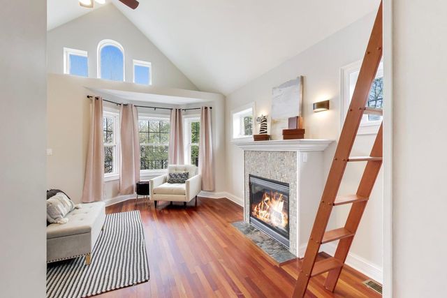 1620 N Artesian Avenue, Chicago, IL 60647