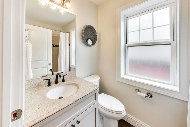 1620 N Artesian Avenue, Chicago, IL 60647
