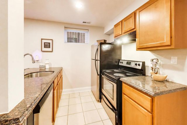 1620 N Artesian Avenue, Chicago, IL 60647