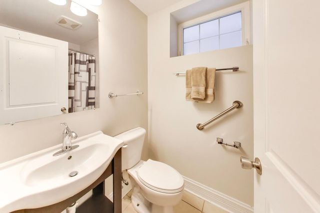 1620 N Artesian Avenue, Chicago, IL 60647