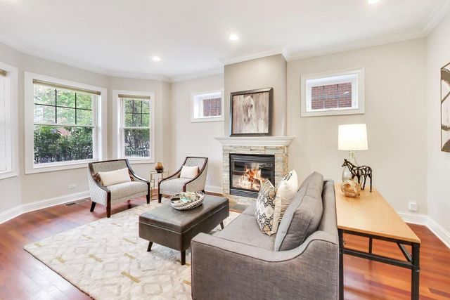 1620 N Artesian Avenue, Chicago, IL 60647