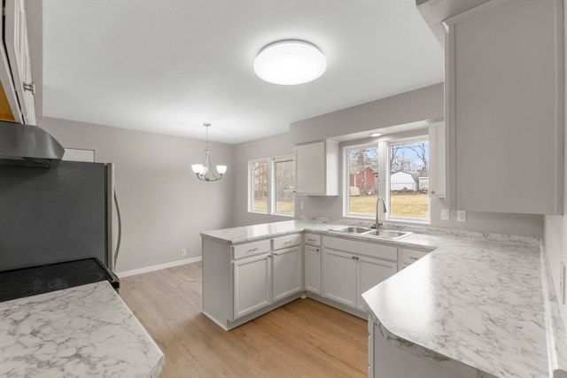 1746 Patton Avenue, Waterloo, IA 50702