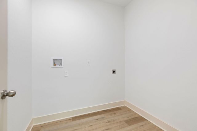 4058 Red Oak, Merriam Woods, MO 65740