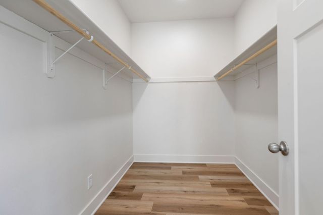 4058 Red Oak, Merriam Woods, MO 65740