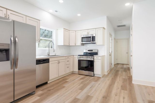 4058 Red Oak, Merriam Woods, MO 65740