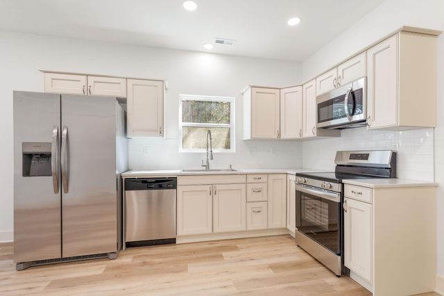 4058 Red Oak, Merriam Woods, MO 65740