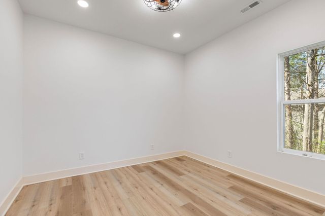 4058 Red Oak, Merriam Woods, MO 65740