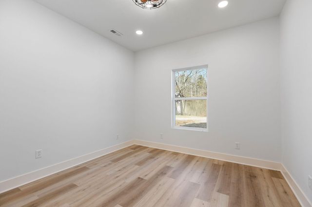 4058 Red Oak, Merriam Woods, MO 65740