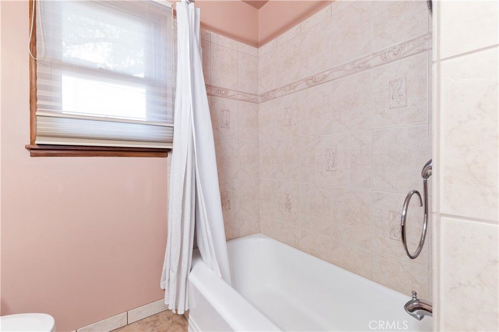 Image 22 of property listing at 240 Oak, Paso Robles, CA 93446