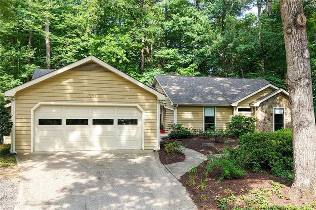 1955 Hitching Post Lane, Marietta, GA 30068