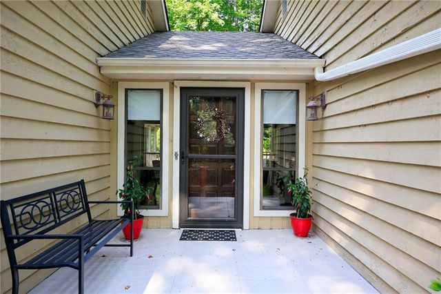 1955 Hitching Post Lane, Marietta, GA 30068