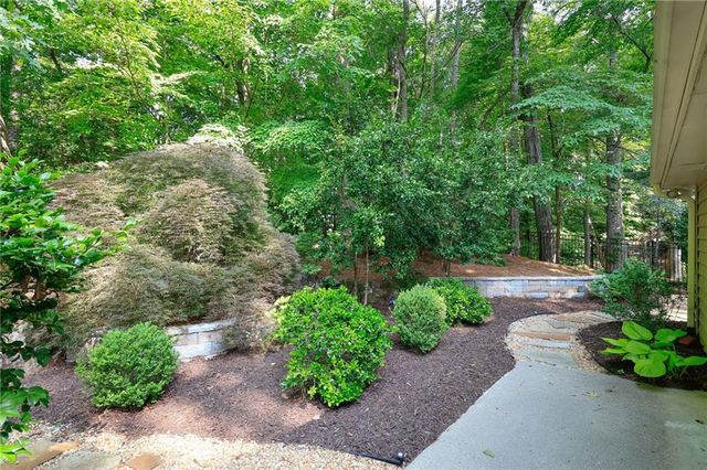 1955 Hitching Post Lane, Marietta, GA 30068