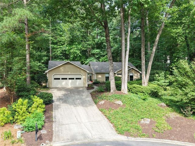 1955 Hitching Post Lane, Marietta, GA 30068