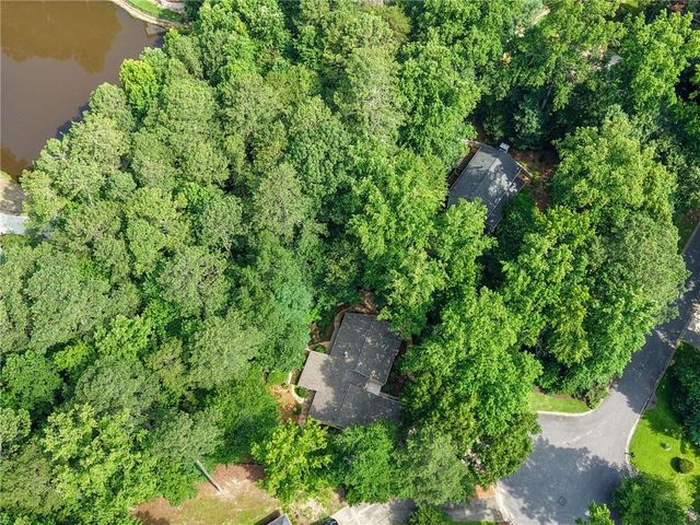 1955 Hitching Post Lane, Marietta, GA 30068