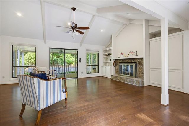 1955 Hitching Post Lane, Marietta, GA 30068
