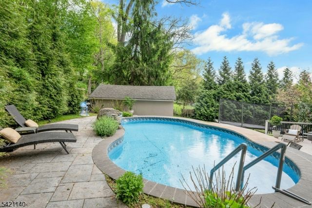 744 River Rd, Chatham Twp., NJ 07928
