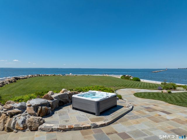 123 Saddle Rock Road, Stamford, CT 06902