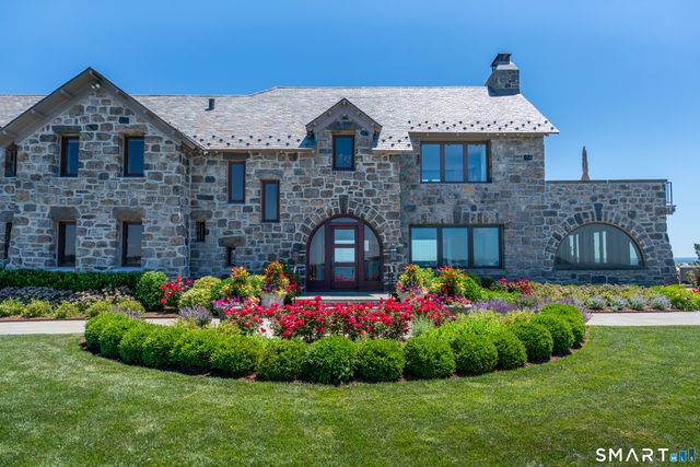 123 Saddle Rock Road, Stamford, CT 06902