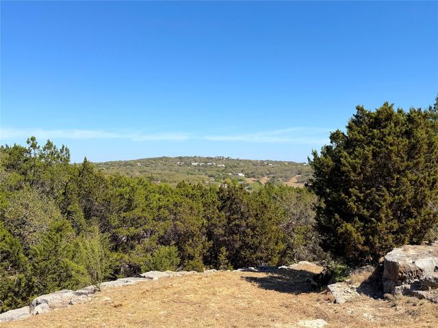 124 Calhoon CT, Canyon Lake, TX 78133