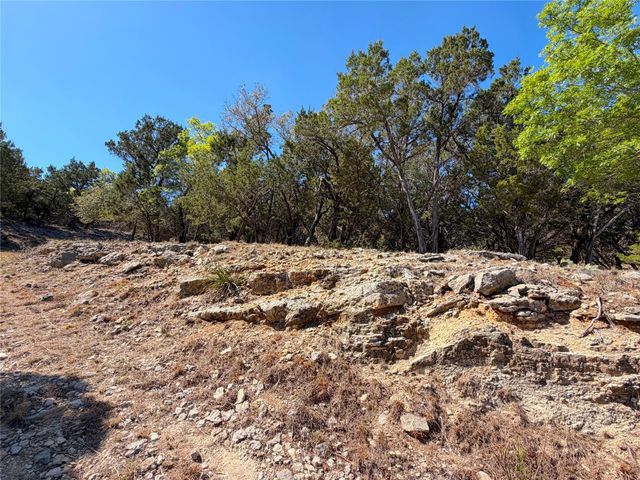 124 Calhoon CT, Canyon Lake, TX 78133