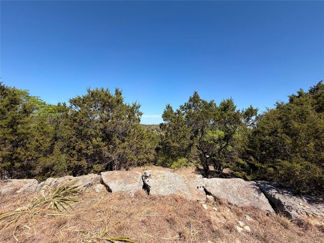 124 Calhoon CT, Canyon Lake, TX 78133