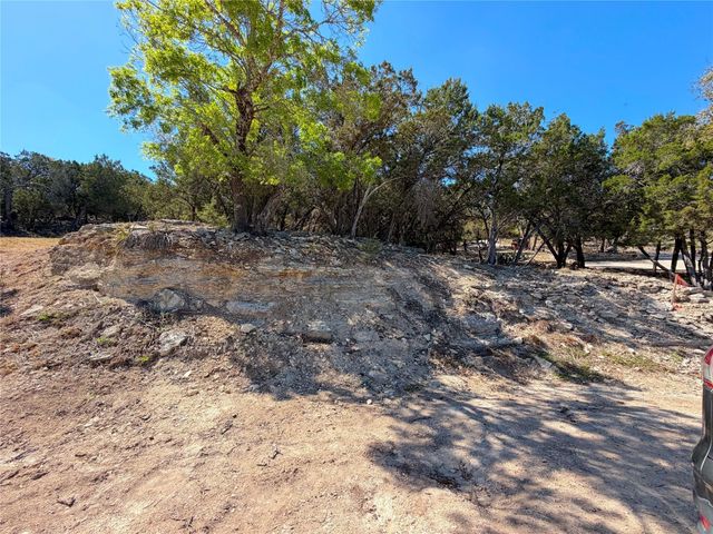 124 Calhoon CT, Canyon Lake, TX 78133