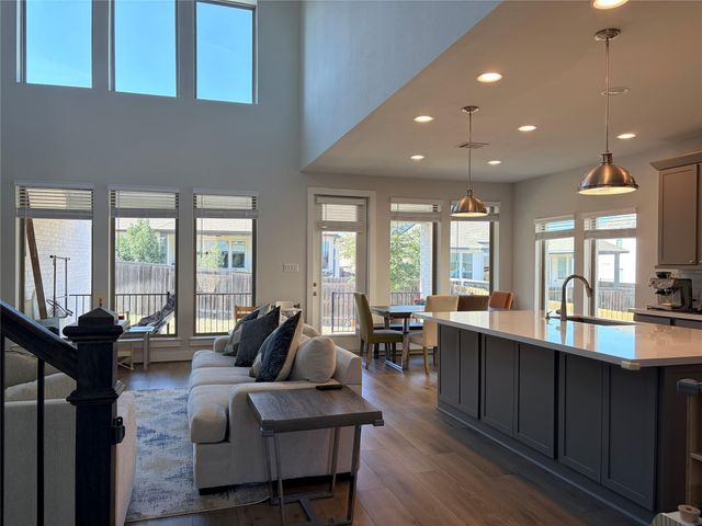 230 Eagle Ford DR, Kyle, TX 78640