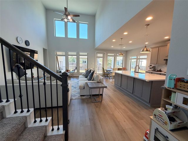 230 Eagle Ford DR, Kyle, TX 78640