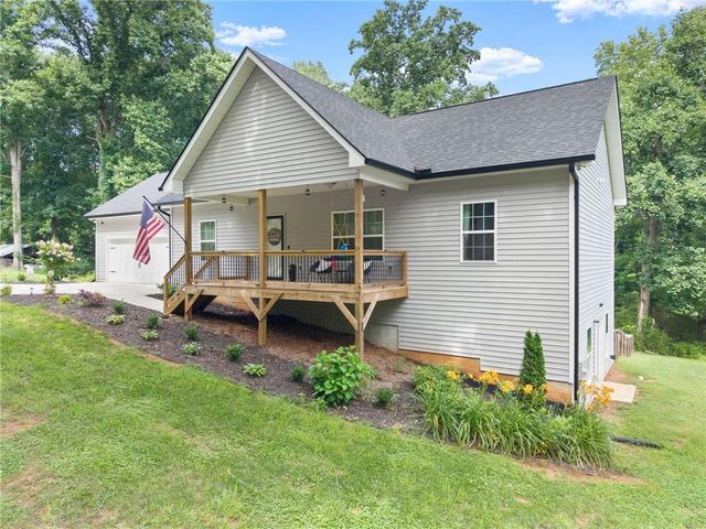 7280 Log Cabin Road, Cumming, GA 30028