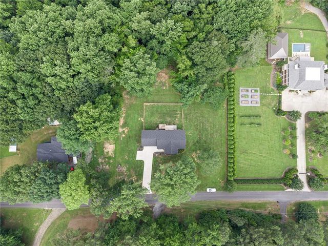 7280 Log Cabin Road, Cumming, GA 30028