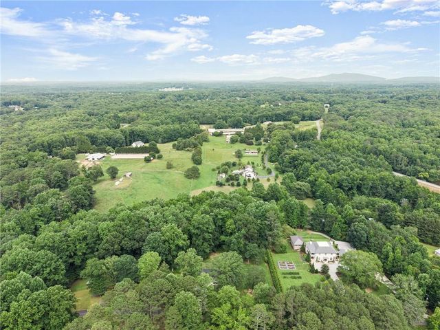 7280 Log Cabin Road, Cumming, GA 30028