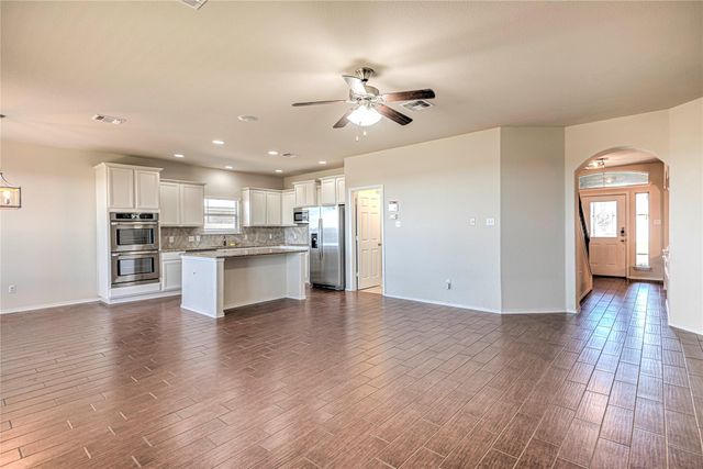 9207 Lake Pointe DR, Temple, TX 76502