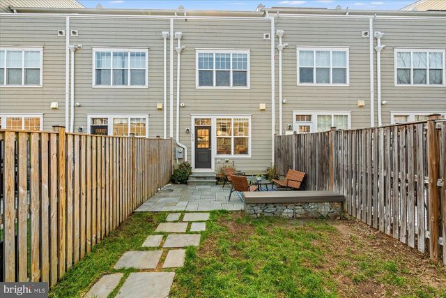 680 KENNETH ST NE, Washington, DC 20017