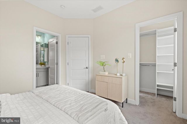 680 KENNETH ST NE, Washington, DC 20017