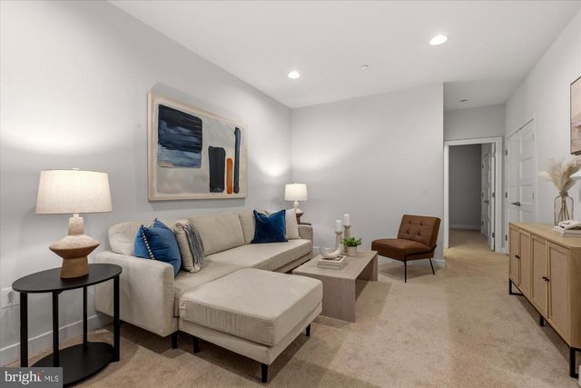 680 KENNETH ST NE, Washington, DC 20017