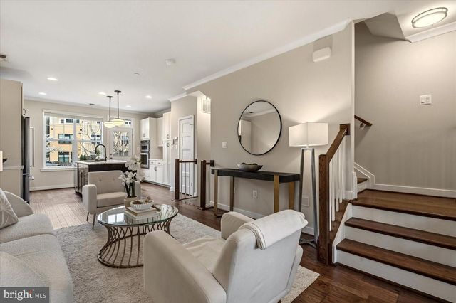 680 KENNETH ST NE, Washington, DC 20017