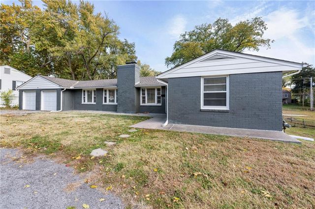 3401 S Denton Road, Independence, MO 64052