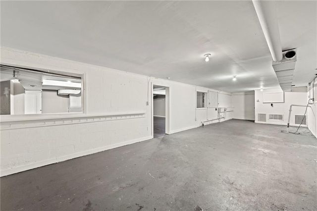 3401 S Denton Road, Independence, MO 64052