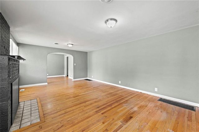 3401 S Denton Road, Independence, MO 64052