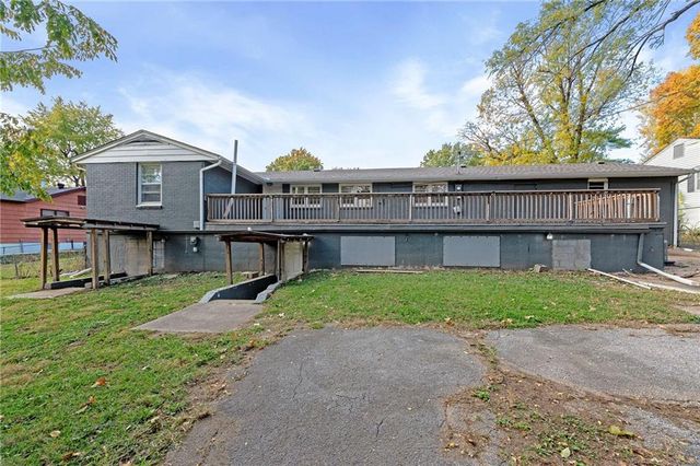 3401 S Denton Road, Independence, MO 64052