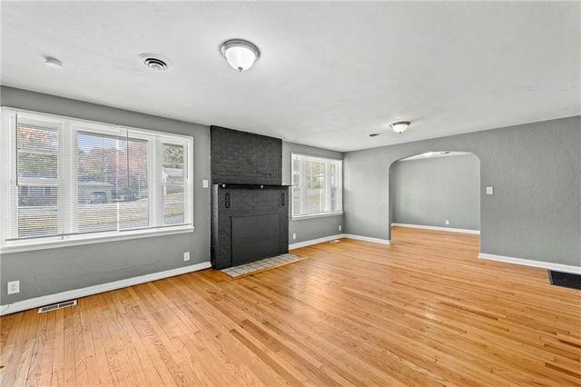 3401 S Denton Road, Independence, MO 64052