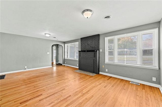 3401 S Denton Road, Independence, MO 64052