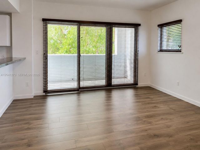2740 SW 28th Terrace 208, Miami, FL 33133