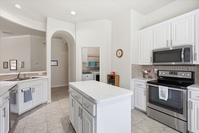 8720 Lariat Circle, Fort Worth, TX 76244