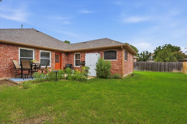 8720 Lariat Circle, Fort Worth, TX 76244