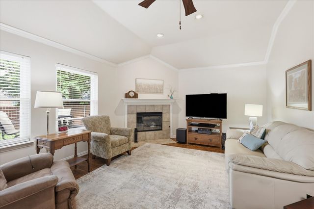 8720 Lariat Circle, Fort Worth, TX 76244