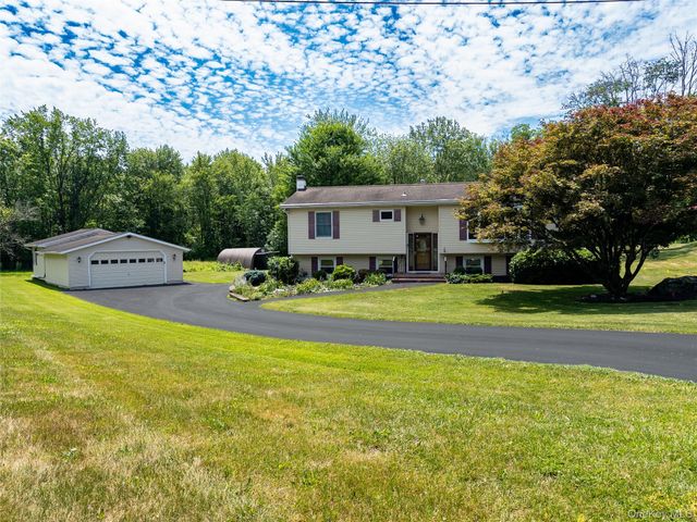 17 Dorett Drive, Wappingers Falls, NY 12590