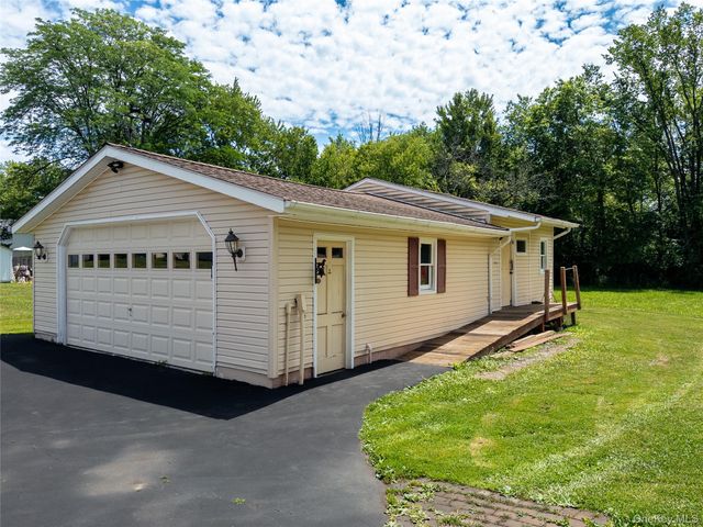 17 Dorett Drive, Wappingers Falls, NY 12590