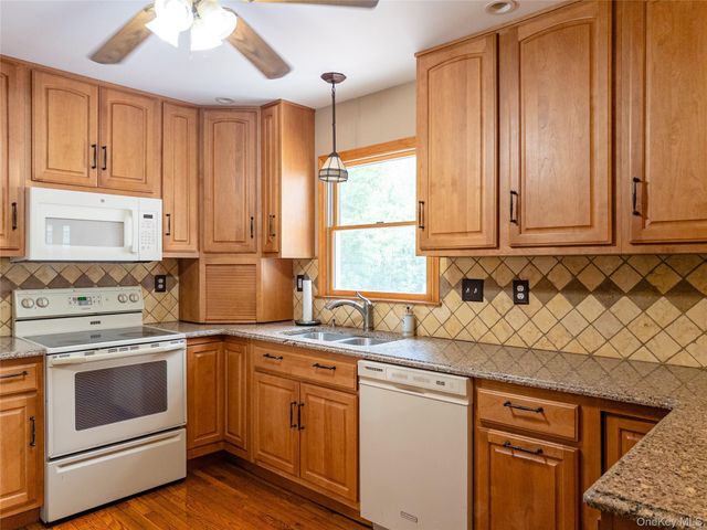 17 Dorett Drive, Wappingers Falls, NY 12590